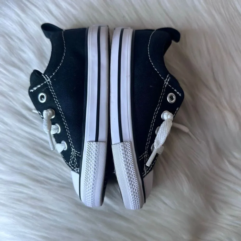 Converse Chuck Taylor Street (Little Kid) Sneaker, Black/White/Black Size 7